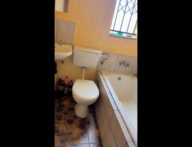 2 BEDROOM APARTMENT FOR SALE IN FLEURHOF